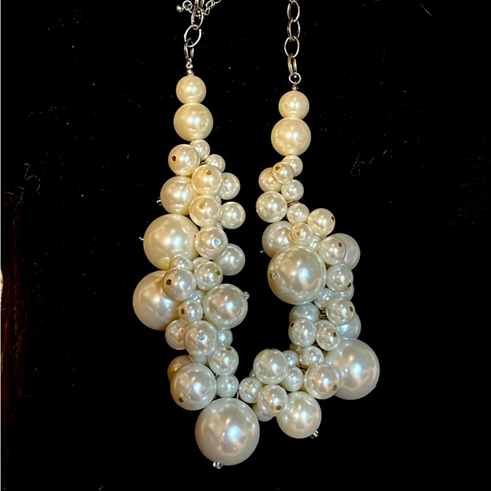 Holiday Pearl Necklace